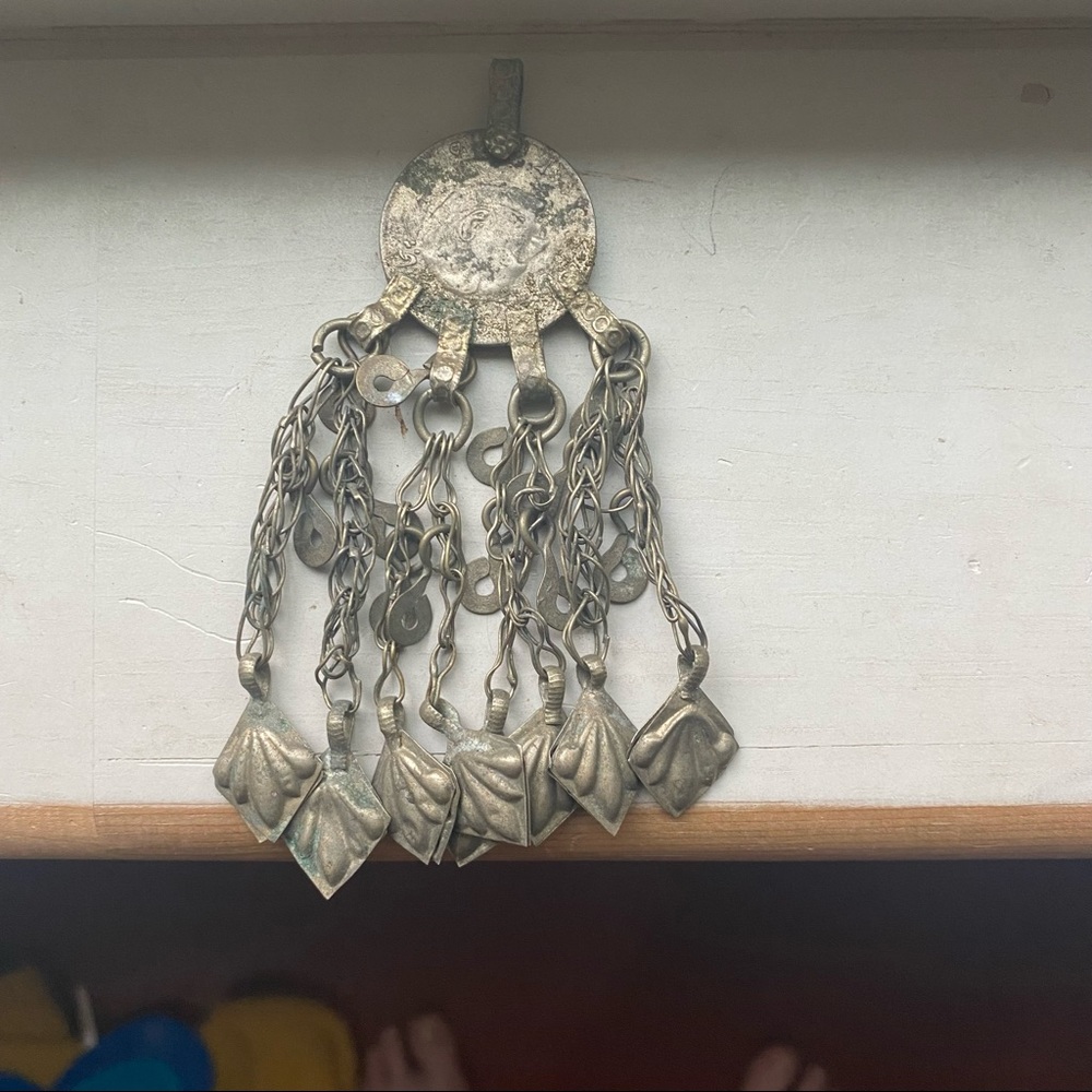 Belly dancer pendants - Picture 9 of 11